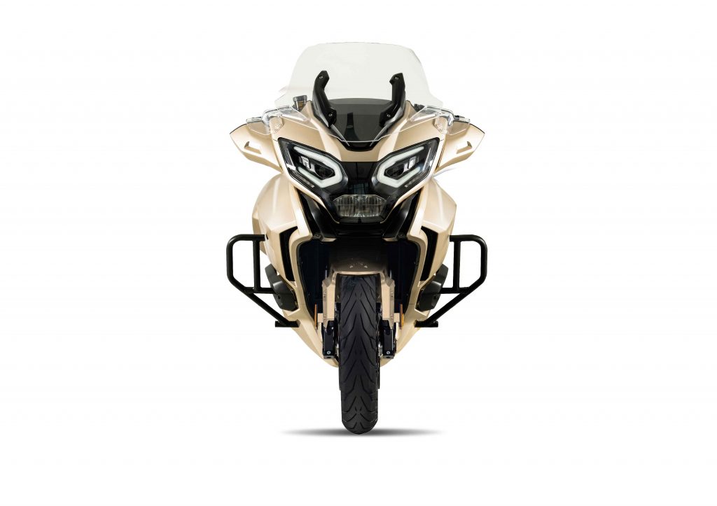 JLC-MOTO-MASH-GT-750-ROUTIERE-NOUVEAUTE-YVETOT-GARAGE-A2-BULLE
