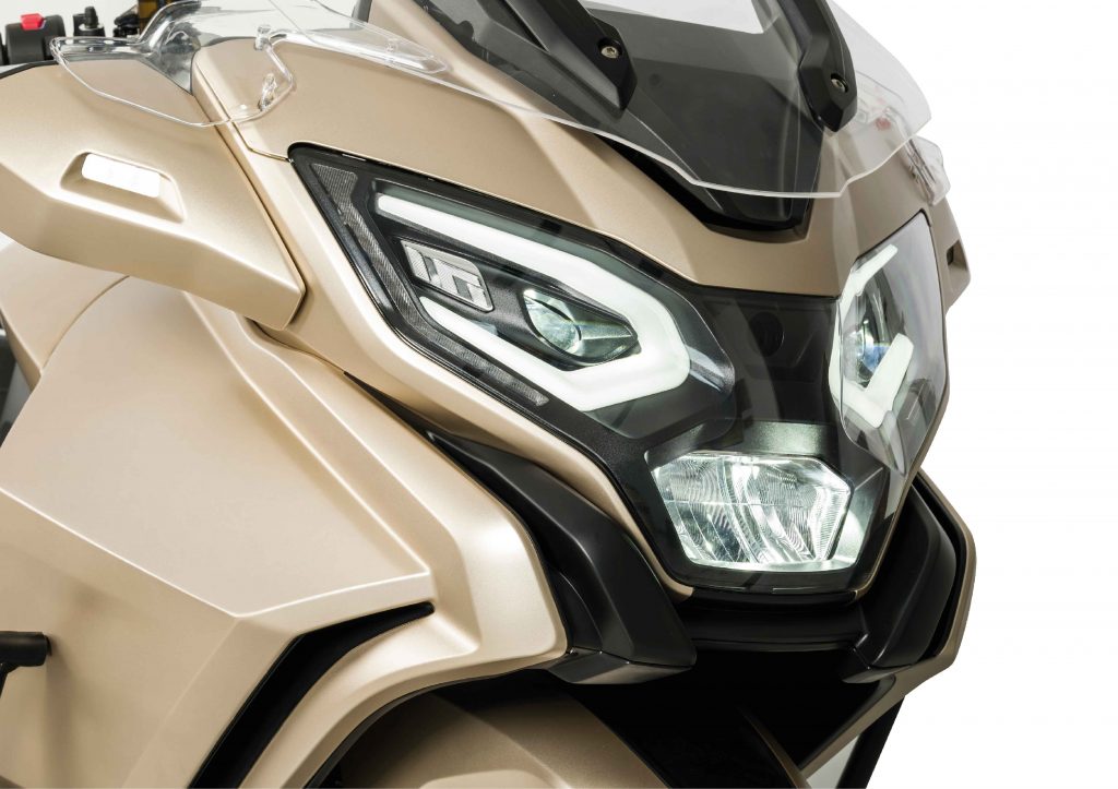 JLC-MOTO-MASH-GT-750-ROUTIERE-NOUVEAUTE-YVETOT-GARAGE-PHARE