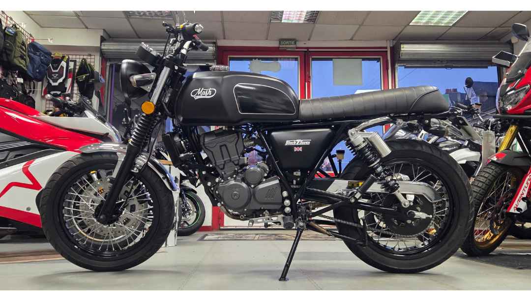 JLC-MOTO-OCCASION-MASH-125-BLACK-SEVEN-YVETOT-CHAINE