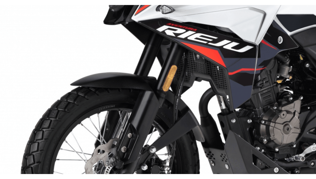 JLC-MOTO-YVETOT-RIEJU-125-AVENTURA-CARENAGES