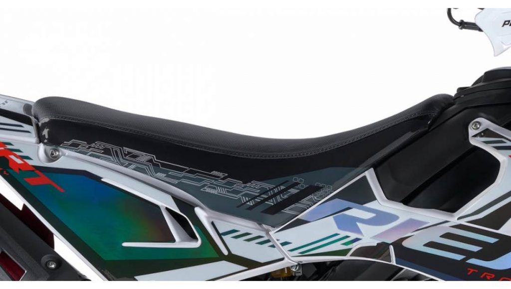 JLC-MOTO-RIEJU-MRT-50-MIRAGE-50CC-BSR-YVETOT-SANSPERMIS-CONCESSION-MRT 50 SM Trophy Mirage-SELLE