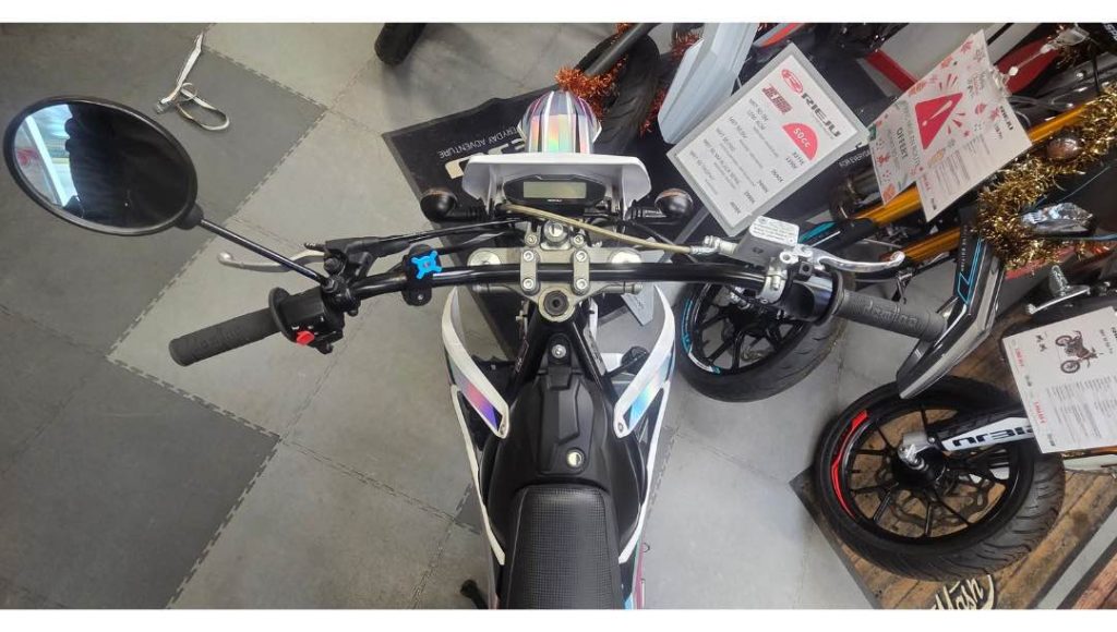 JLC-MOTO-OCCASION-RIEJU-MRT-50-YVETOT-50CC-GUIDON