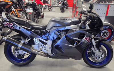 1993 SUZUKI GSX-R 1100 – 3800€