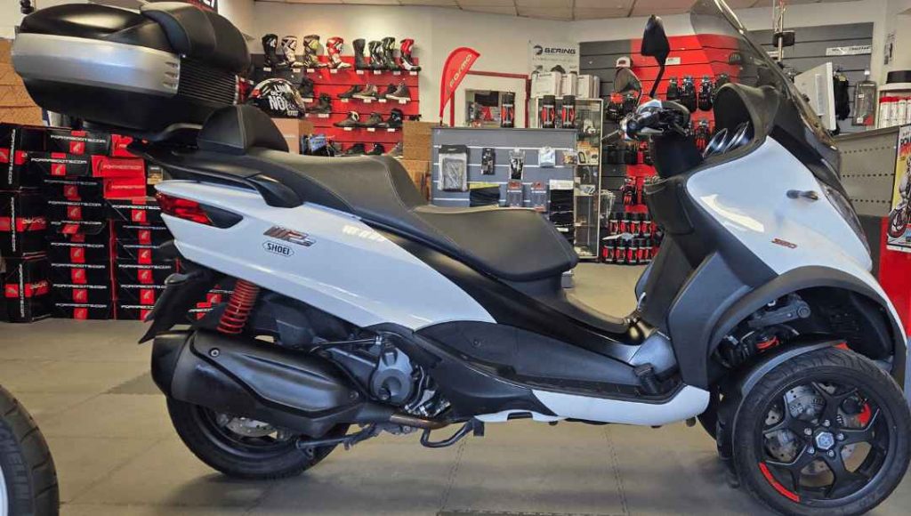 JLC-MOTO-OCCASION-PIAGGIO-MP3-350-YVETOT-GARAGE-ENTRETIEN-REVISION-ECHAPPEMENT
