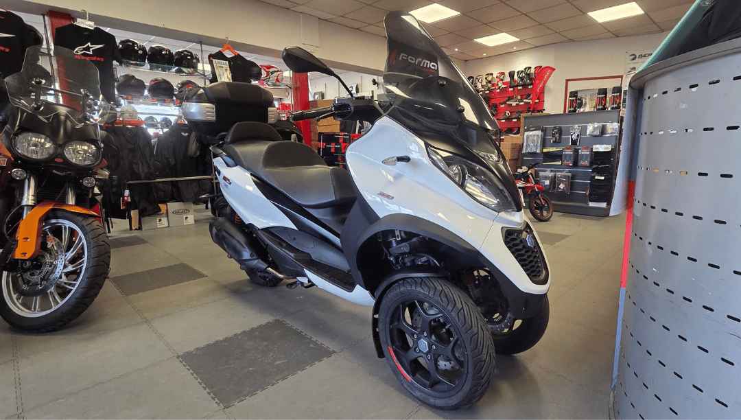 JLC-MOTO-OCCASION-PIAGGIO-MP3-350-YVETOT-GARAGE-FREIN-ATELIER