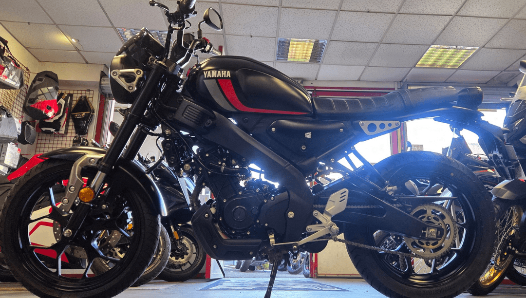 JLC-MOTO-125-YAMAHA-XSR-OCCASION-YVETOT-BARENTIN-ENTRETIEN-BEQUILLE