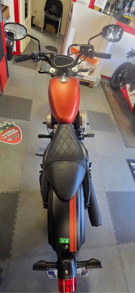 JLC-MOTO-YVETOT-OCCASION-HYOSUNG-ENTRETIEN-GV125S-DOUDEVILLE-SELLE