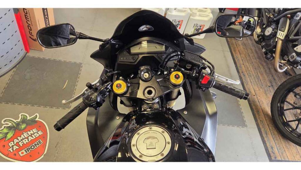 JLC-MOTO-HONDA-OCCASION-YVETOT-GARAGE-CBR600F-FOURCHE