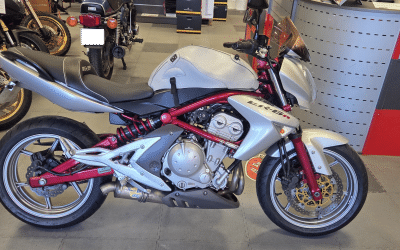2005 KAWASAKI ER-6 – 2990€