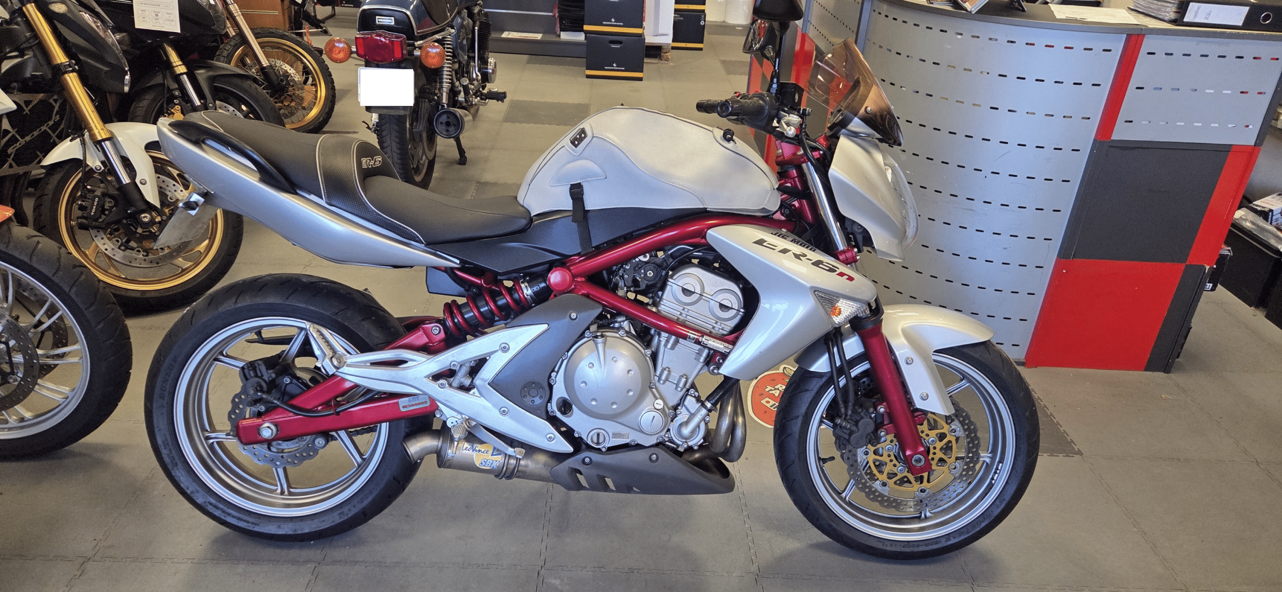 JLC-MOTO-KAWASAKI-ER-6-DEPOT-VENTE-YVETOT-GARAGE-PNEUS