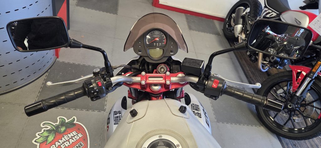 JLC-MOTO-KAWASAKI-ER-6-DEPOT-VENTE-YVETOT-GARAGE-GUIDON