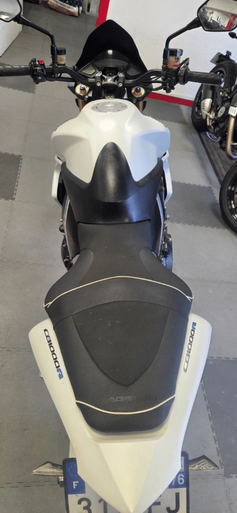 JLC-MOTO-HONDA-OCCASION-CB1000R-YVETOT-ROADSTER-VIDANGE-SELLE