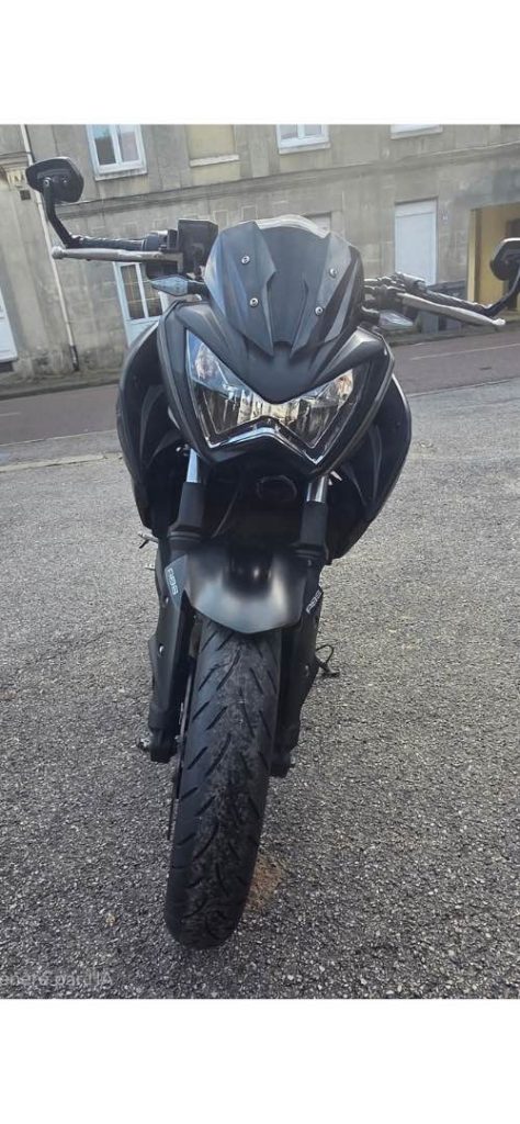 JLC-MOTO-KAWASAKI-Z300-OCCASION-YVETOT-GARAGE-PHARE-AMPOULE